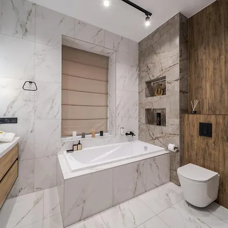 Royal Special Bathtub Gogolia 11 Львов