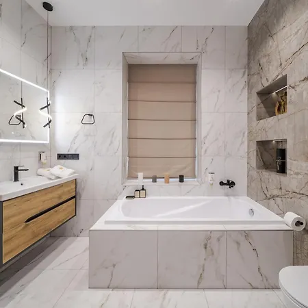 Royal Special Bathtub Gogolia 11 *